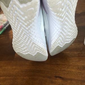 Nike Epic React sneaker. Worn once. White/ purple size 8